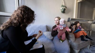 İzmir Büyükşehir’den dev destek paketi! Emzirme danışmanlığından ilk yardıma, oyun