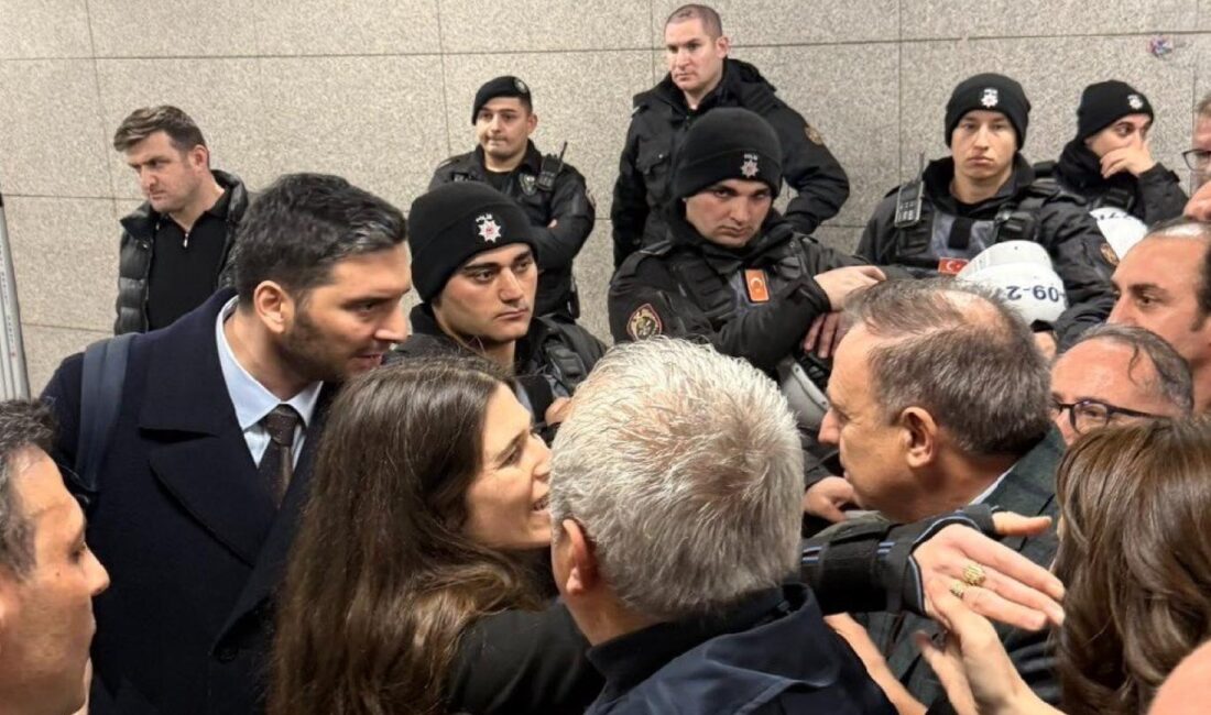 Çeşme Belediye Başkanı Lâl Denizli, uyuşturucu soruşturması kapsamında İstanbul Cumhuriyet