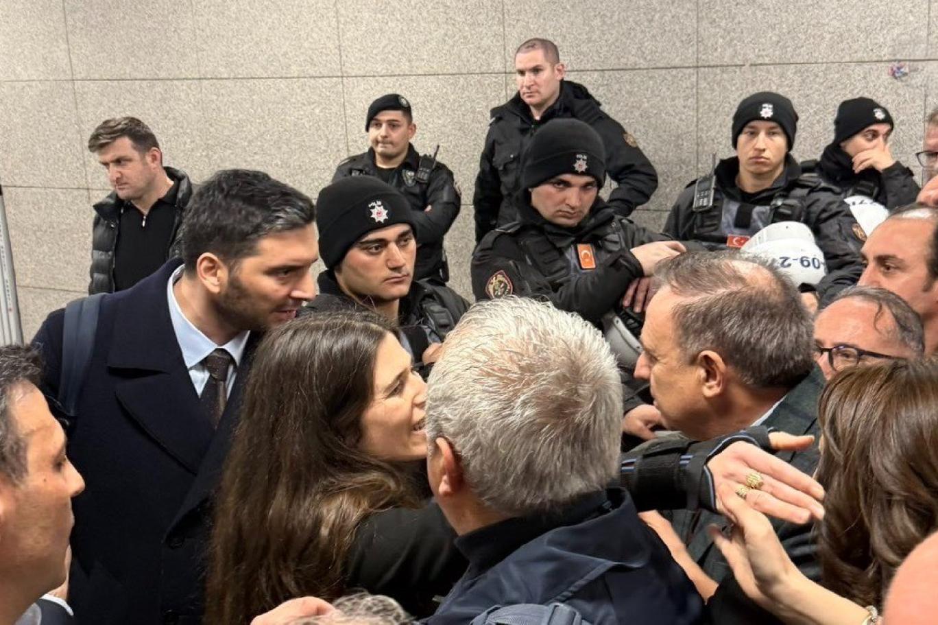 Lal Denizli iddialara 'iftira' dedi: 'Hukuk mücadelemi vereceğim'