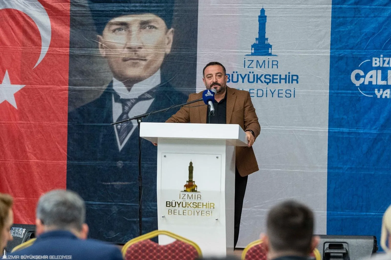 Başkan Tugay’dan "Hizmet" manifestosu: Çok çalışmamız gerekiyor 8 Başkan Tugay’dan "Hizmet" manifestosu: Çok çalışmamız gerekiyor