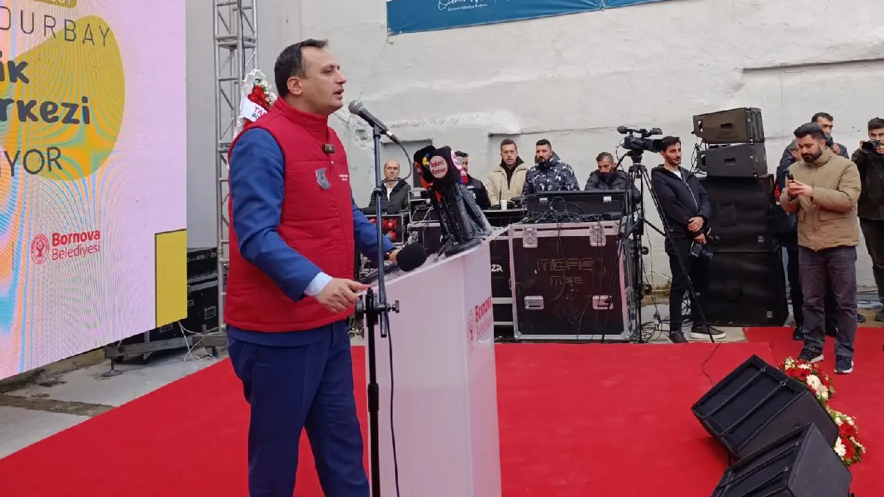 Eşki’den 'Vakıf' ve 'Liman' tepkisi: "İzmir efelerin kentidir, kimseye parmak sallatmayız!"