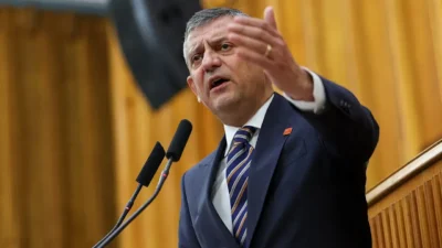 CHP Grubu buz kesti! Özgür Özel, Keçiören Belediye Başkanı Mesut