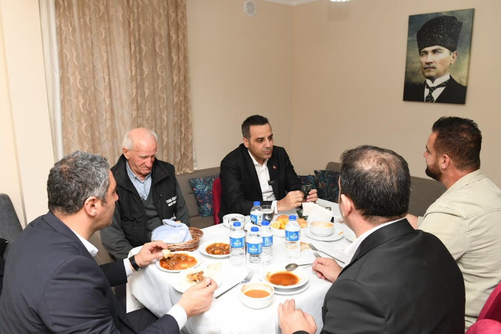 Çiğli’de Ramazan ayının ilk akşamı, siyasi bir programın ötesinde gerçek