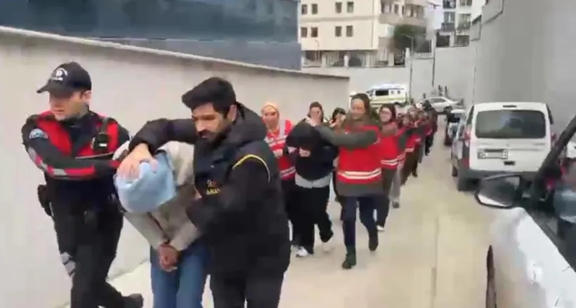 Medyumların aşk mesaisi: 46 milyon lira çarpıp üstüne şantaj yaptılar!