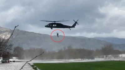 Aydın Koçarlı’da sağanak yağışların ardından Büyük Menderes Nehri’nin taşmasıyla evi