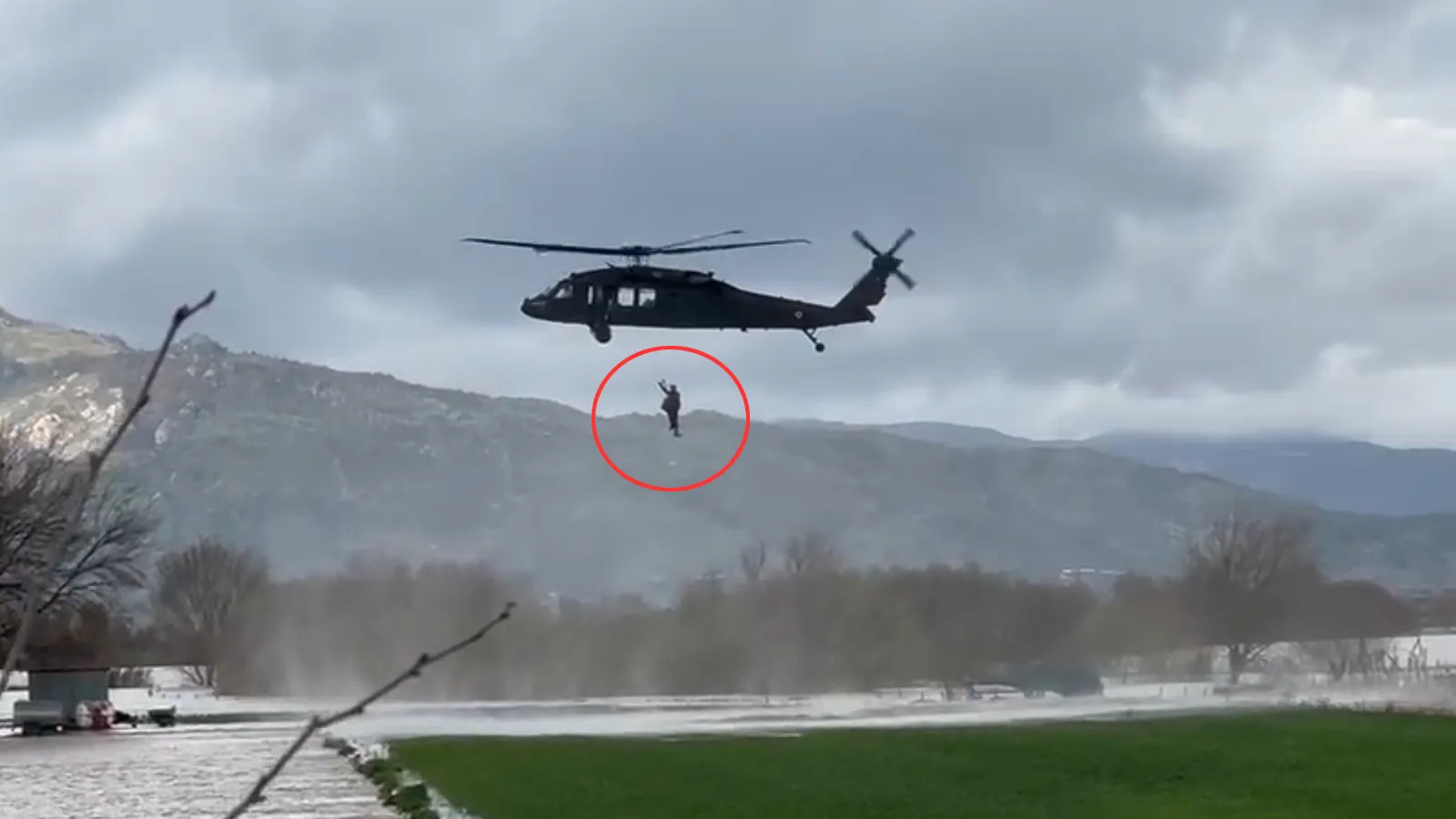 Telefon yok, imdat yok, umut yoktu... Jandarma Skorsky ile ölümün kıyısından aldı!