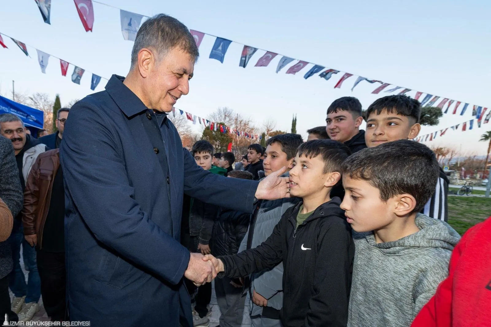 Başkan Tugay’dan "Hizmet" manifestosu: Çok çalışmamız gerekiyor 3 Başkan Tugay’dan "Hizmet" manifestosu: Çok çalışmamız gerekiyor