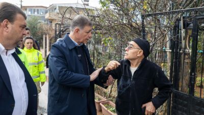 İzmir Büyükşehir Belediye Başkanı Dr. Cemil Tugay, kent genelinde etkili