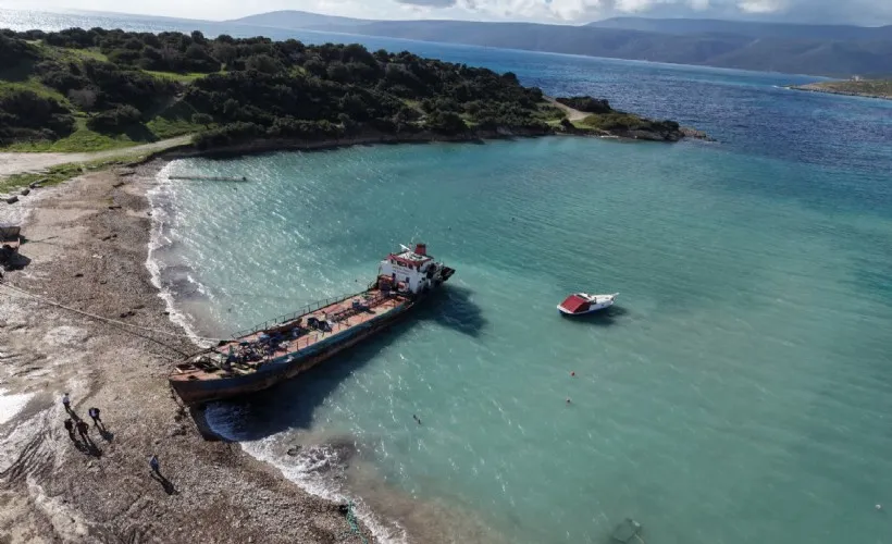 Urla’da "Hurda Gemi" alarmı: Koy fiilen gemi söküm alanına mı dönüştü?