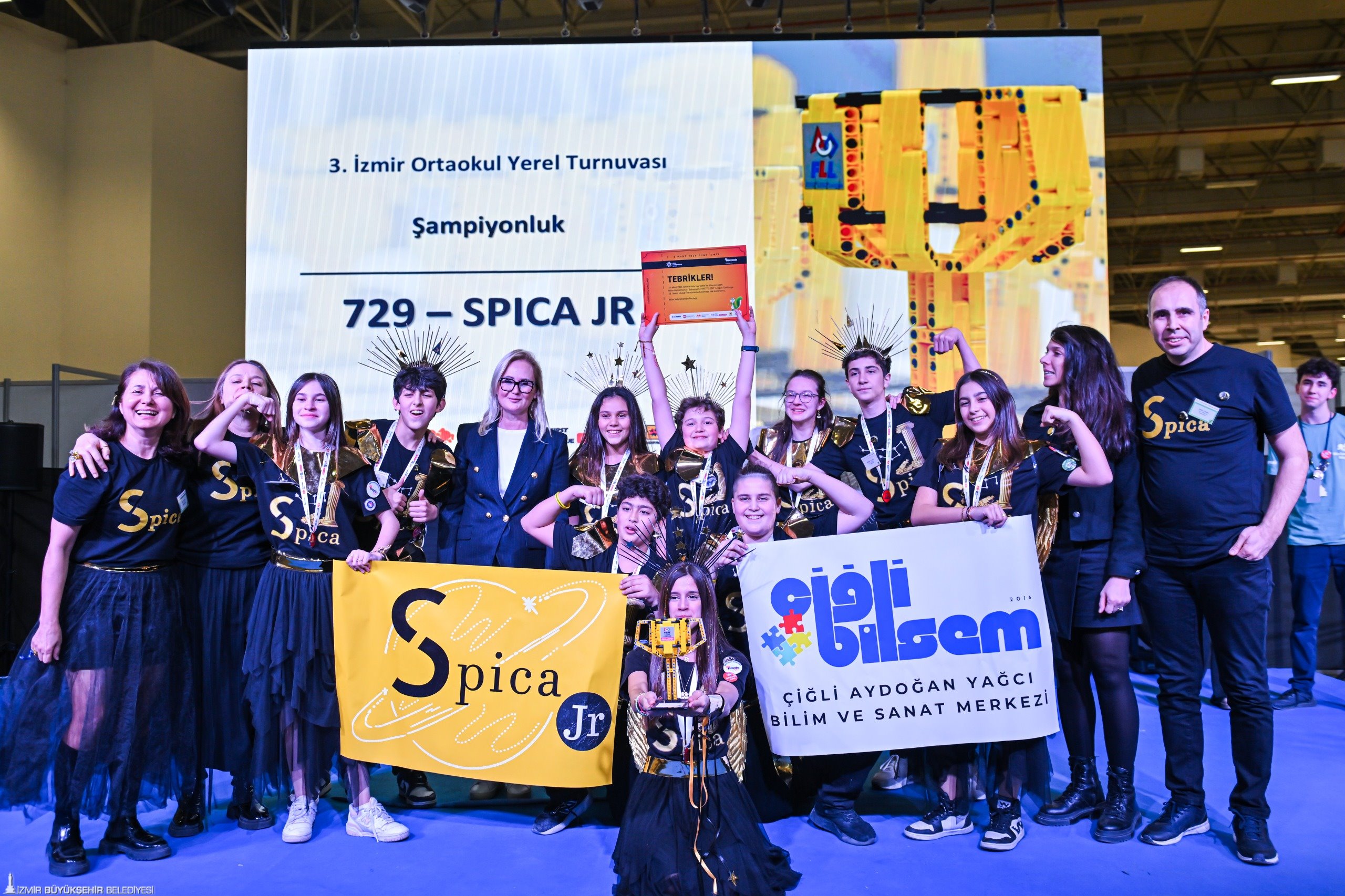 Bilim Kahramanları Fuar İzmir'de buluştu: 10 takım ulusal finale kaldı