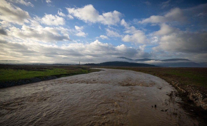 İzmir barajlarında su seviyesi yükselirken, uzmanlardan "sanal bolluk" uyarısı geldi.