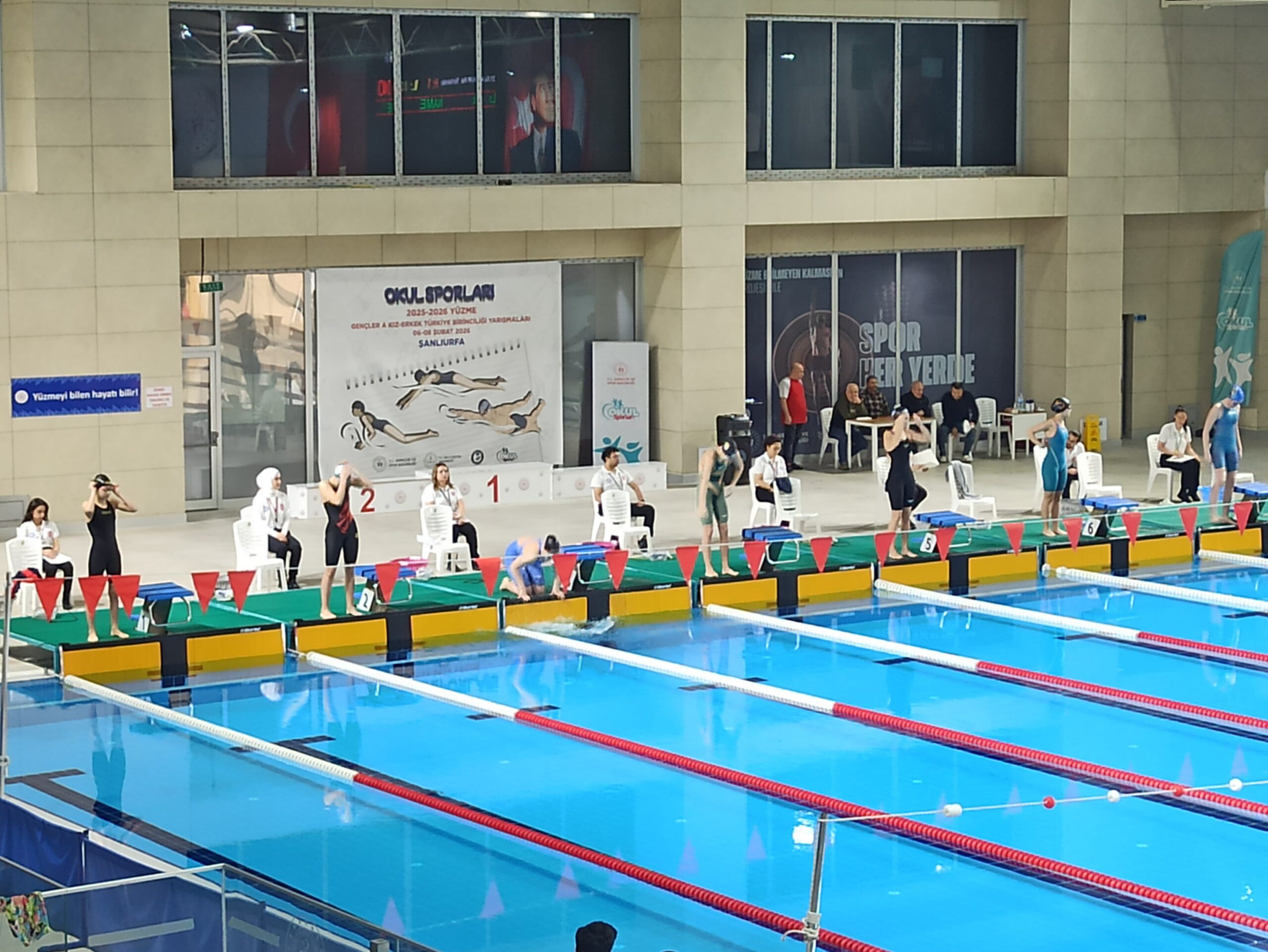 Kulaçlar şampiyonluk için atıldı: MBA okulları Türkiye zirvesinde! 2 Kulaçlar şampiyonluk için atıldı: MBA okulları Türkiye zirvesinde!