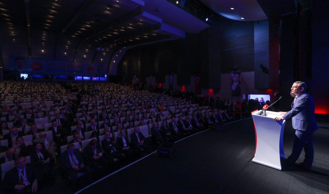 İzmir Büyükşehir Belediye Başkanı Dr. Cemil Tugay, Ankara’daki tarihi "Milletle