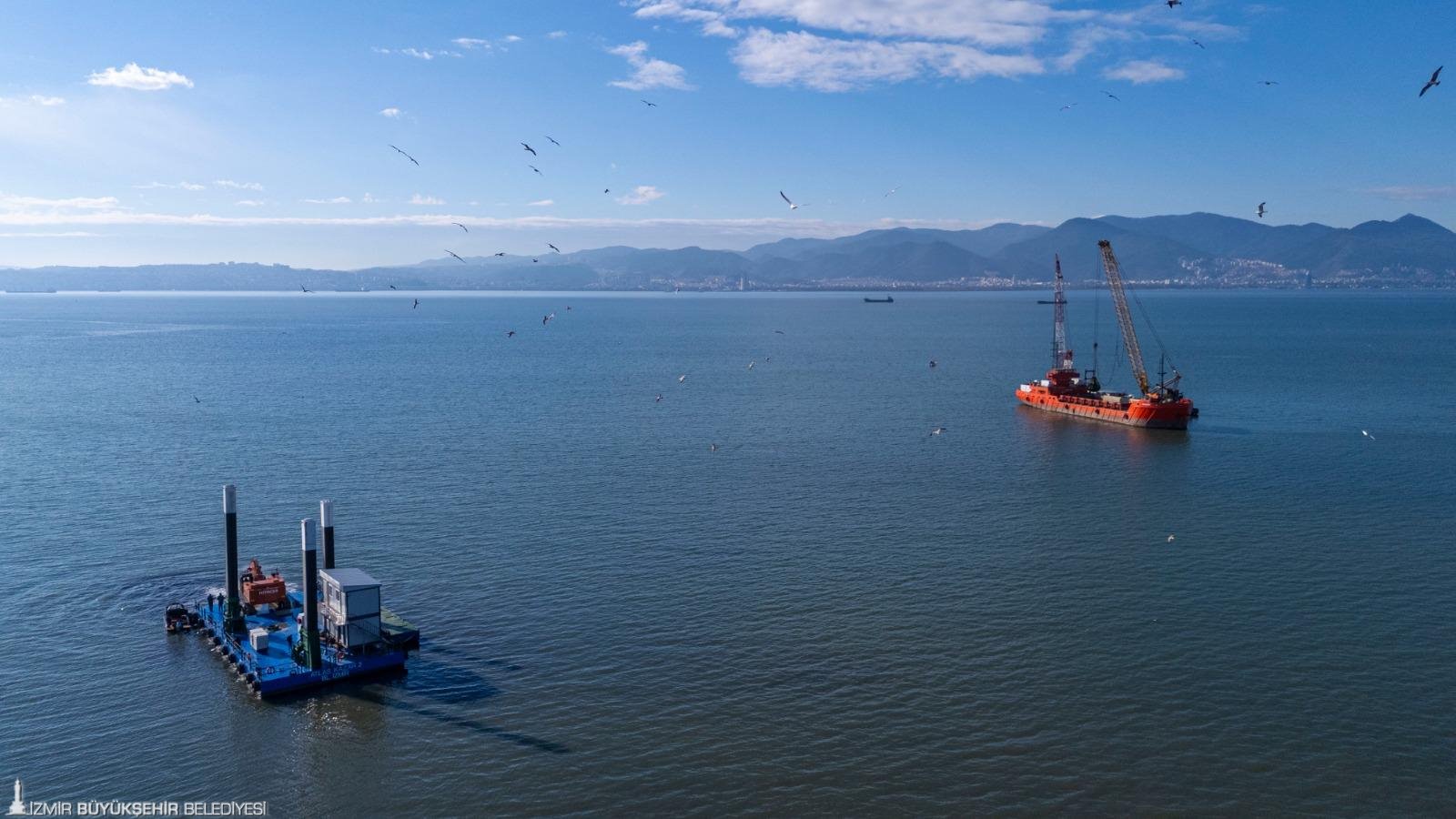 İzmir Körfezi'nin kuzeyinde nefes kesen operasyon: 1 milyon ton çamur çıkarıldı