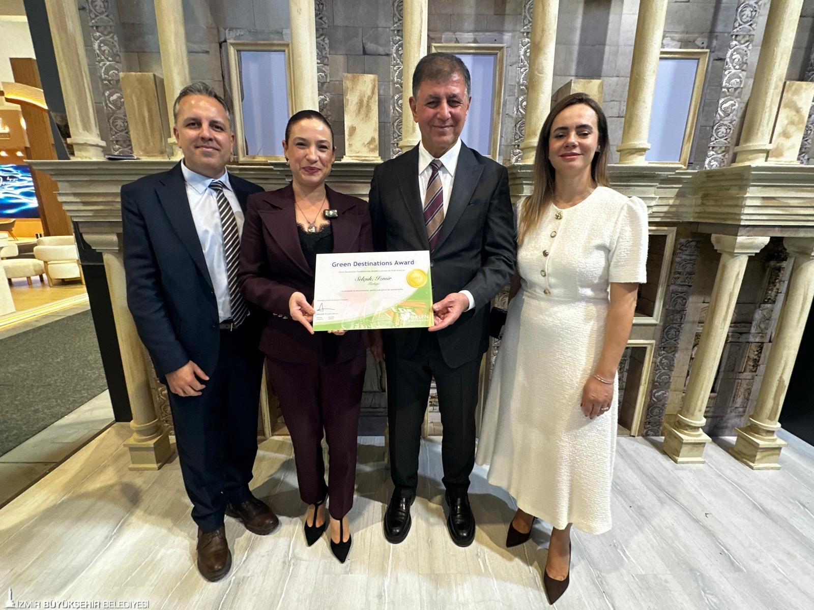 Dünya sahnesinde tarihi başarı: Berlin’de "İzmir" rüzgarı!