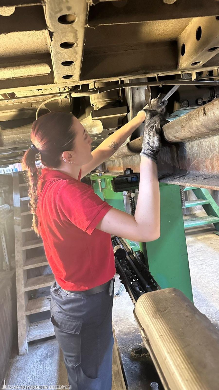 Raylarda kadının gücü: 'Kadın isterse herşeyi başarır'