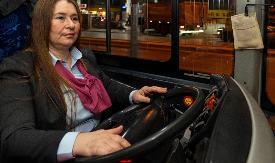 İzmir’in yolları, 8 Mart Dünya Kadınlar Günü öncesinde ESHOT’un "direksiyon