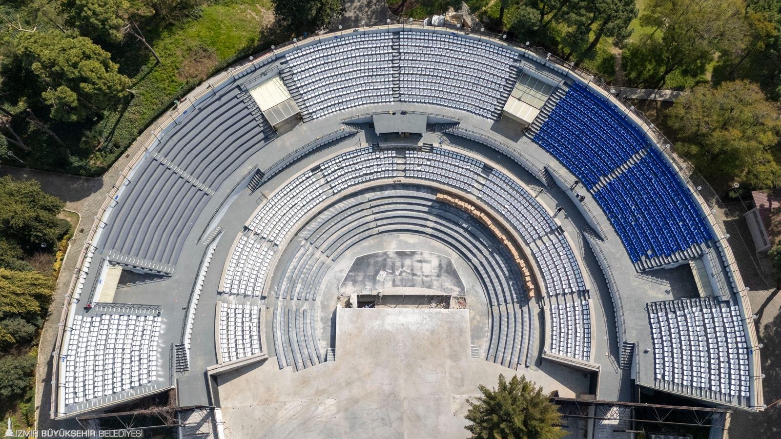 İzmir'in sanat mabedi Kültürpark Atatürk Açık Hava Tiyatrosu yenileniyor