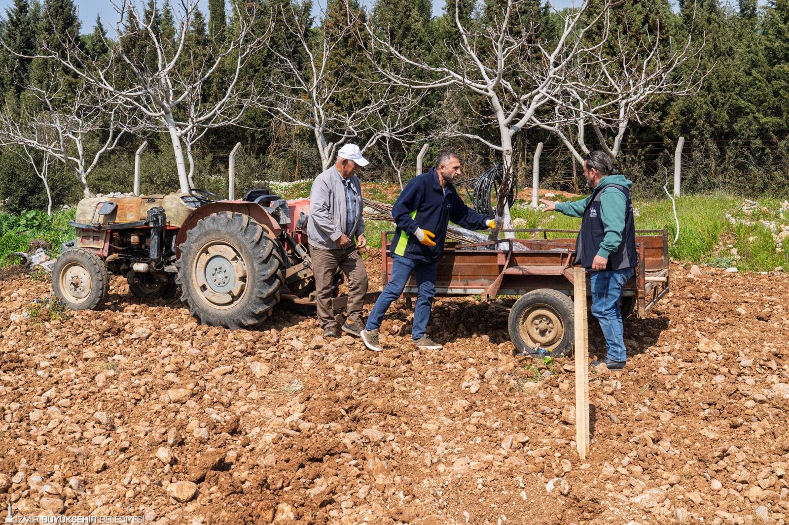 Gözyaşlarını sevince dönüştüren 'dayanışma': Ahmet Amca'nın umudu yeniden yeşerdi