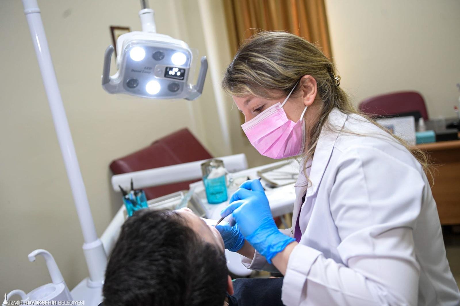 Eşrefpaşa Hastanesi'nde 'mucizevi' döngü: Doğdukları hastanede şimdi can kurtarıyorlar