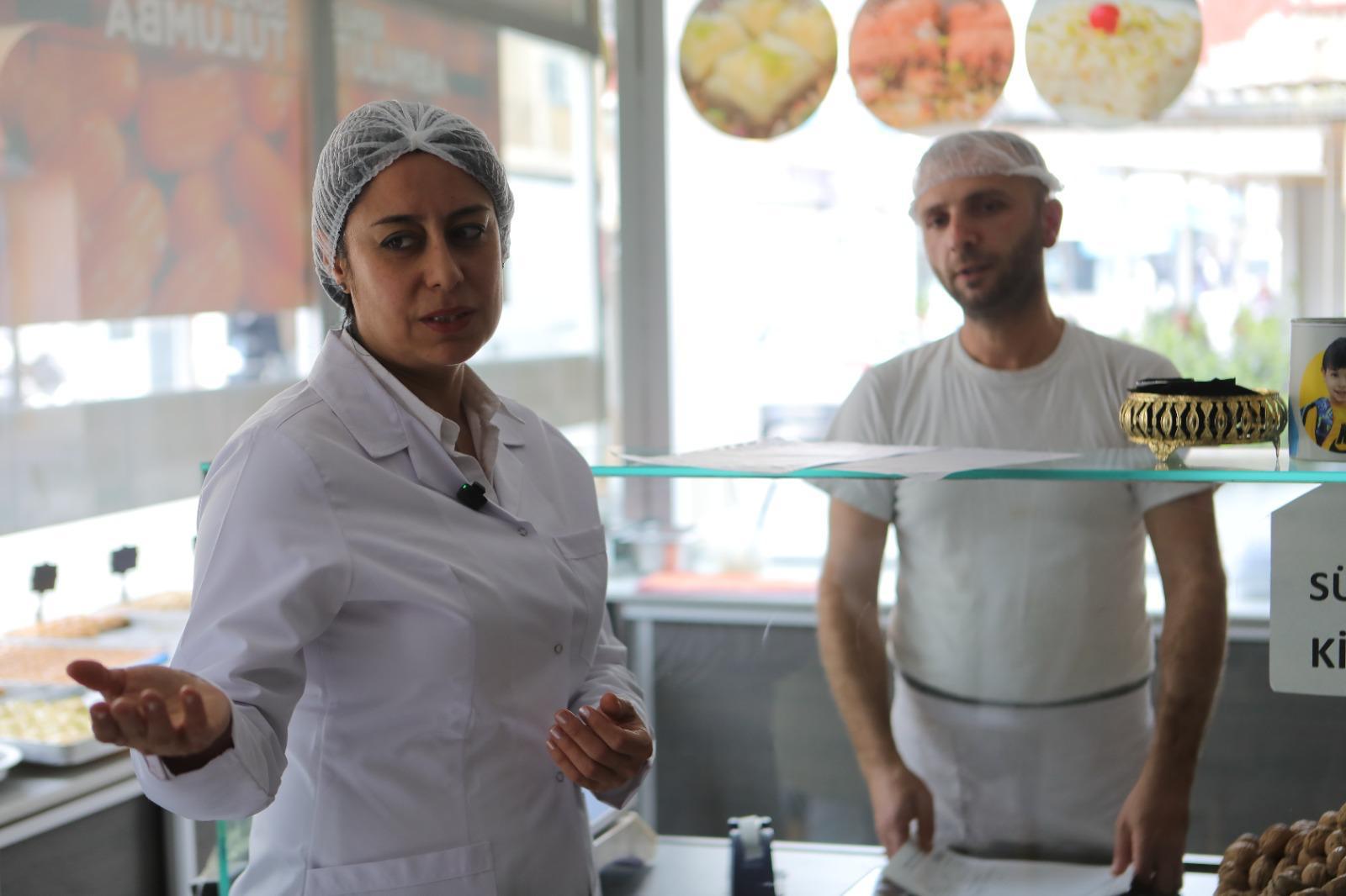 Bayraklı’da Bayram öncesi sıkı denetim: Zabıtalar sahada