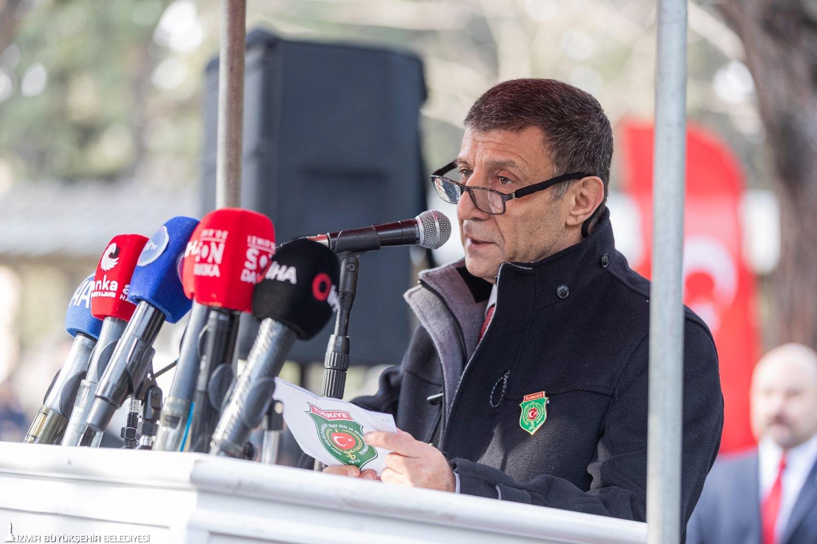 Kadifekale’de şehitler dualarla anıldı: 'Emanetiniz namusumuzdur'