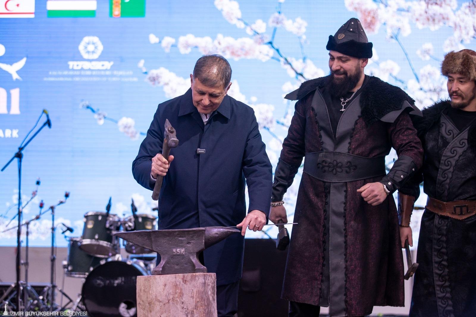 İzmir, 21 Mart Bahar Bayramı’nı (Nevruz) tarihinde ilk kez bu
