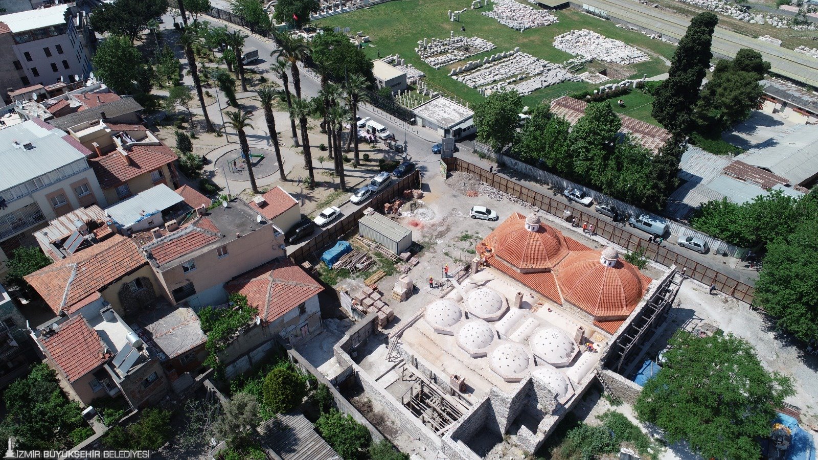 İzmir'de Mülkiyet krizi büyüyor: Vakıflar şimdi Namazgah Hamamı'nı istiyor 1 İzmir'de Mülkiyet krizi büyüyor: Vakıflar şimdi Namazgah Hamamı'nı istiyor