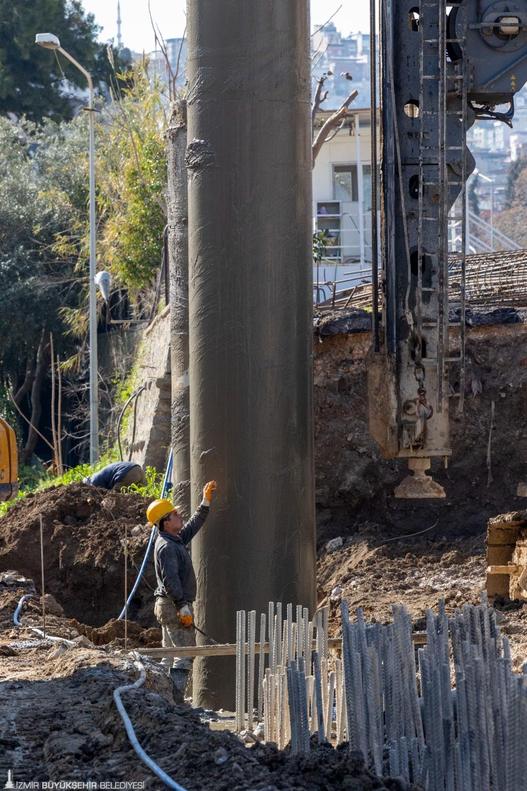 İzmir'de altyapıya 2 yılda 13 milyarlık yatırım: Tugay döneminde rekor kırıldı 2 İzmir'de altyapıya 2 yılda 13 milyarlık yatırım: Tugay döneminde rekor kırıldı