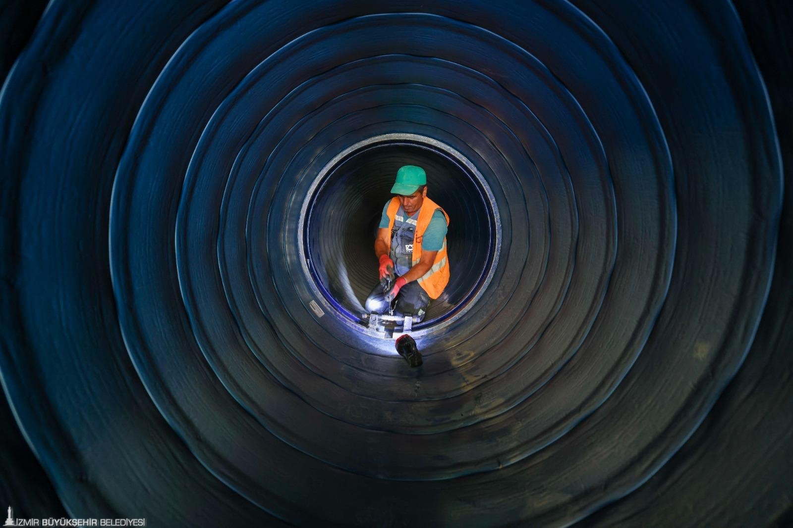 İzmir’in yer altı dünyasında sessiz ama devasa bir devrim yaşanıyor!