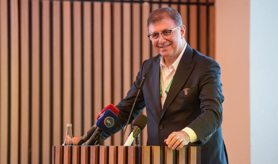 İzmir Büyükşehir Belediye Başkanı ve Türkiye Sağlıklı Kentler Birliği Başkanı