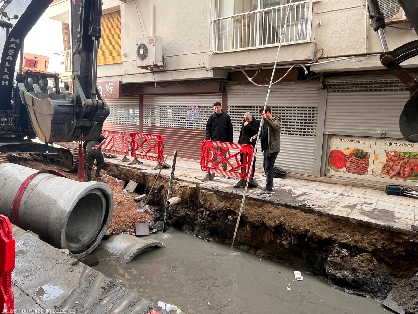 İzmir Büyükşehir Belediyesi, Alsancak’ın kaderini değiştiriyor! 

250 milyon liralık yatırımla