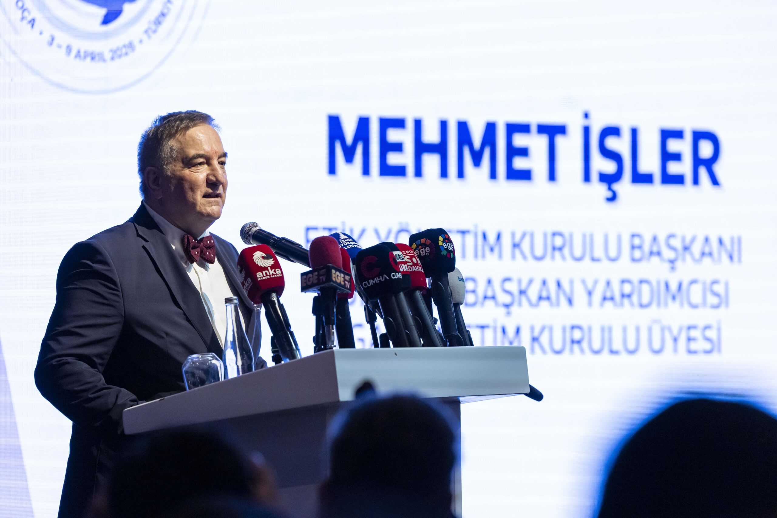 Foça dünyayı ağırlayacak: 20 ülkeden 400 sporcu yelken açacak