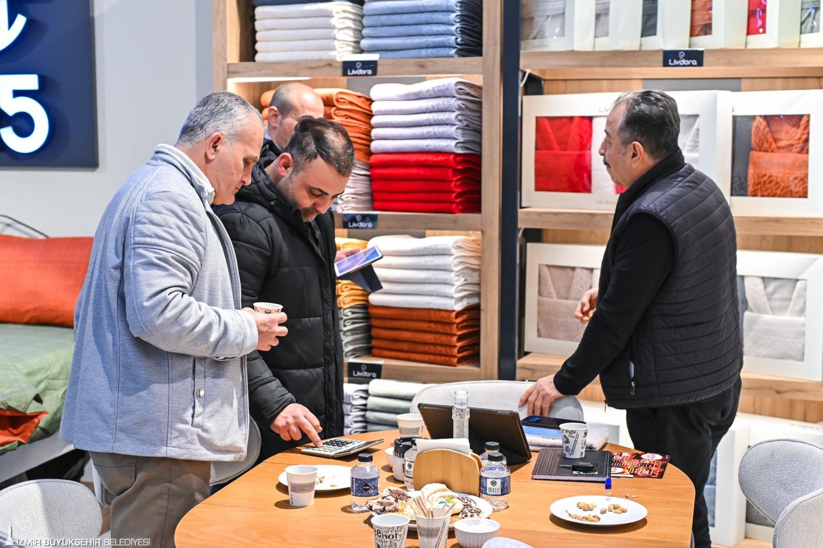 İZFURNEX 2026 - İzmir Mobilya Fuarı kapılarını açtı: Mobilyanın kalbi Fuar İzmir'de atıyor