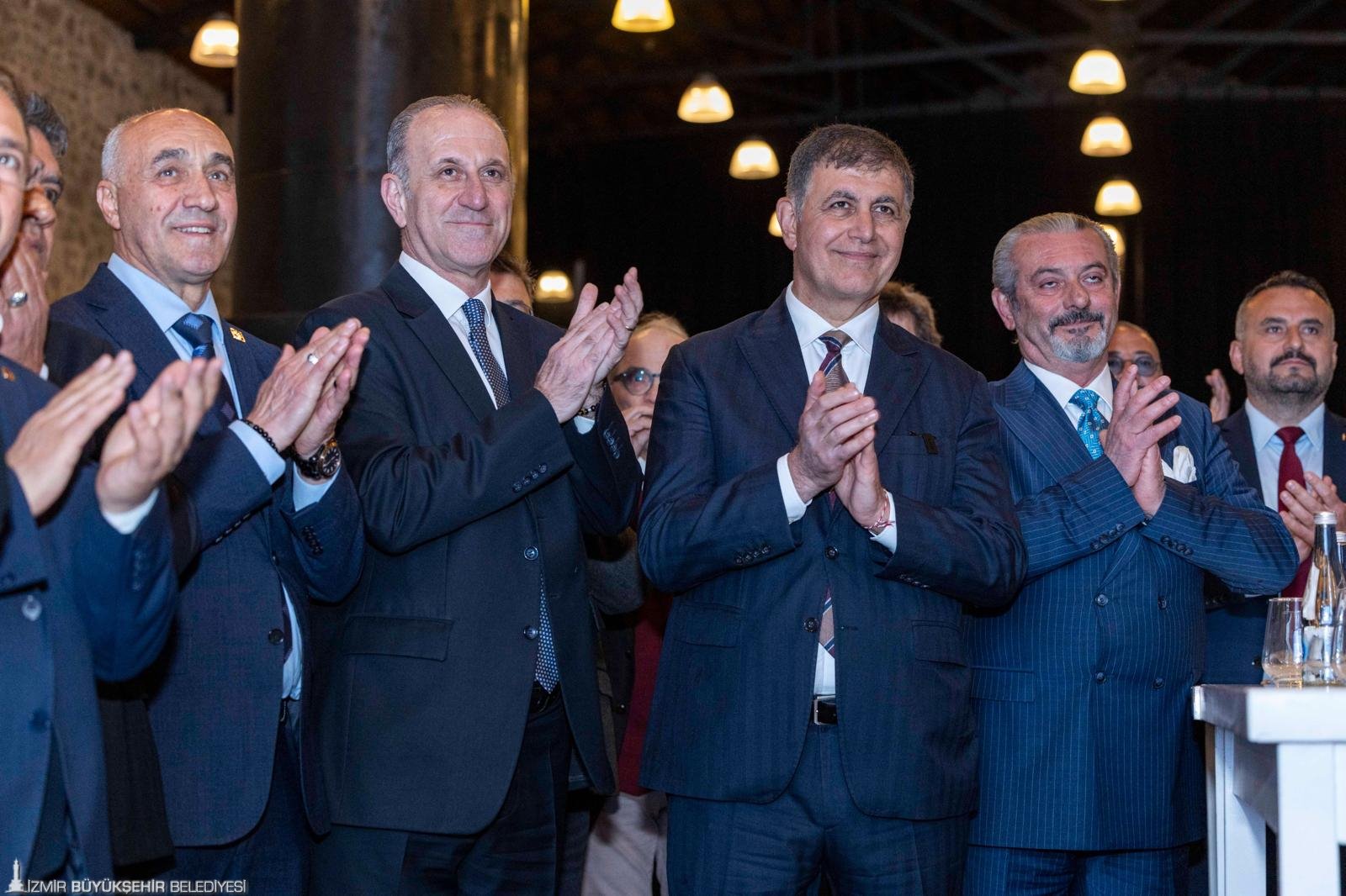 Foça dünyayı ağırlayacak: 20 ülkeden 400 sporcu yelken açacak