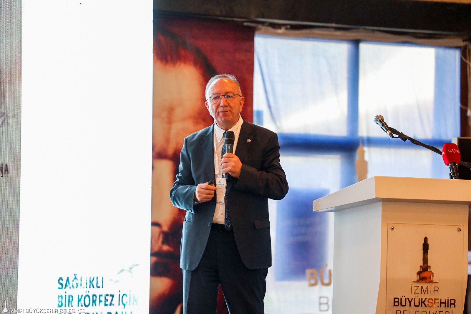 İzmir Körfez Konferansı'nda korkutan uyarı: 'Artık dev bir atık deposuna dönüştü' 5 İzmir Körfez Konferansı'nda korkutan uyarı: 'Artık dev bir atık deposuna dönüştü'