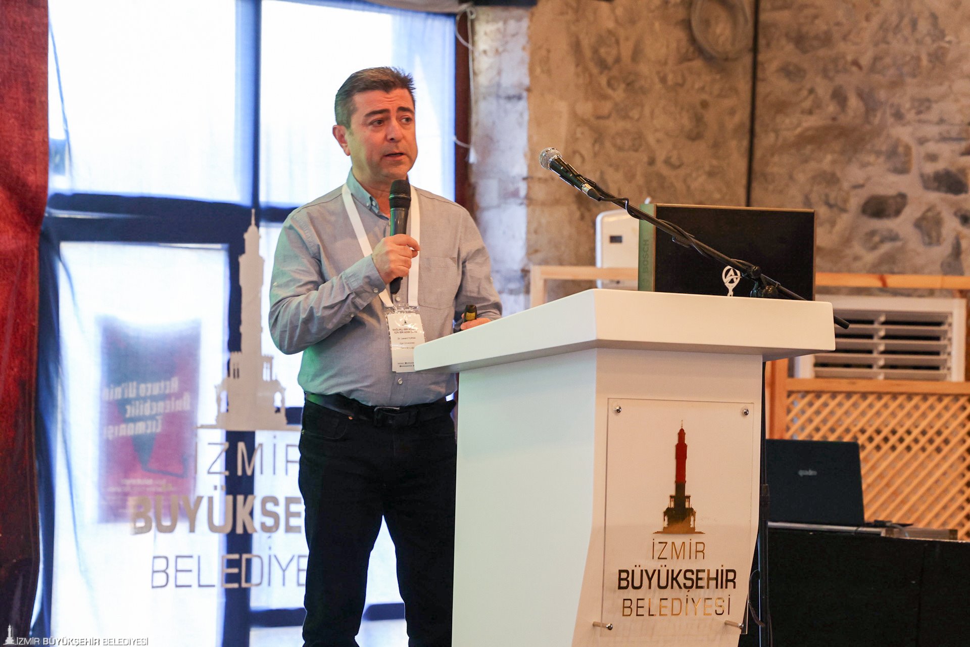 İzmir Körfez Konferansı'nda korkutan uyarı: 'Artık dev bir atık deposuna dönüştü' 8 İzmir Körfez Konferansı'nda korkutan uyarı: 'Artık dev bir atık deposuna dönüştü'