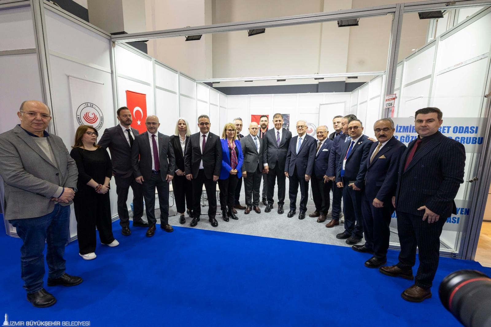 Optic World İzmir kapılarını açtı: Başkan Tugay’dan "330 Milyar Dolarlık Pazar" vurgusu! 3 Optic World İzmir kapılarını açtı: Başkan Tugay’dan "330 Milyar Dolarlık Pazar" vurgusu!