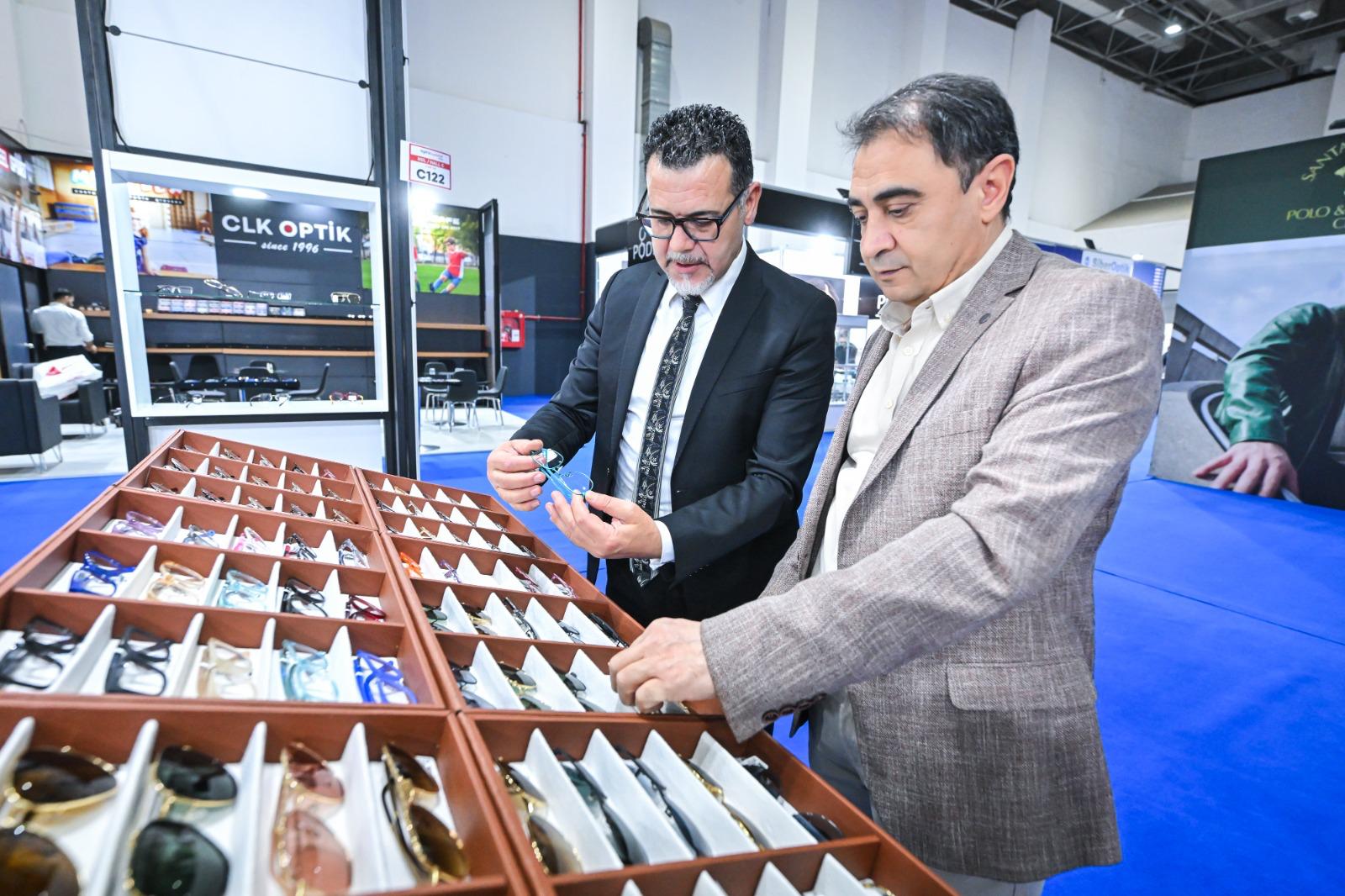 İzmir’den korkutan 2050 kehaneti: Dünyanın yarısı göremeyecek mi? 3 İzmir’den korkutan 2050 kehaneti: Dünyanın yarısı göremeyecek mi?