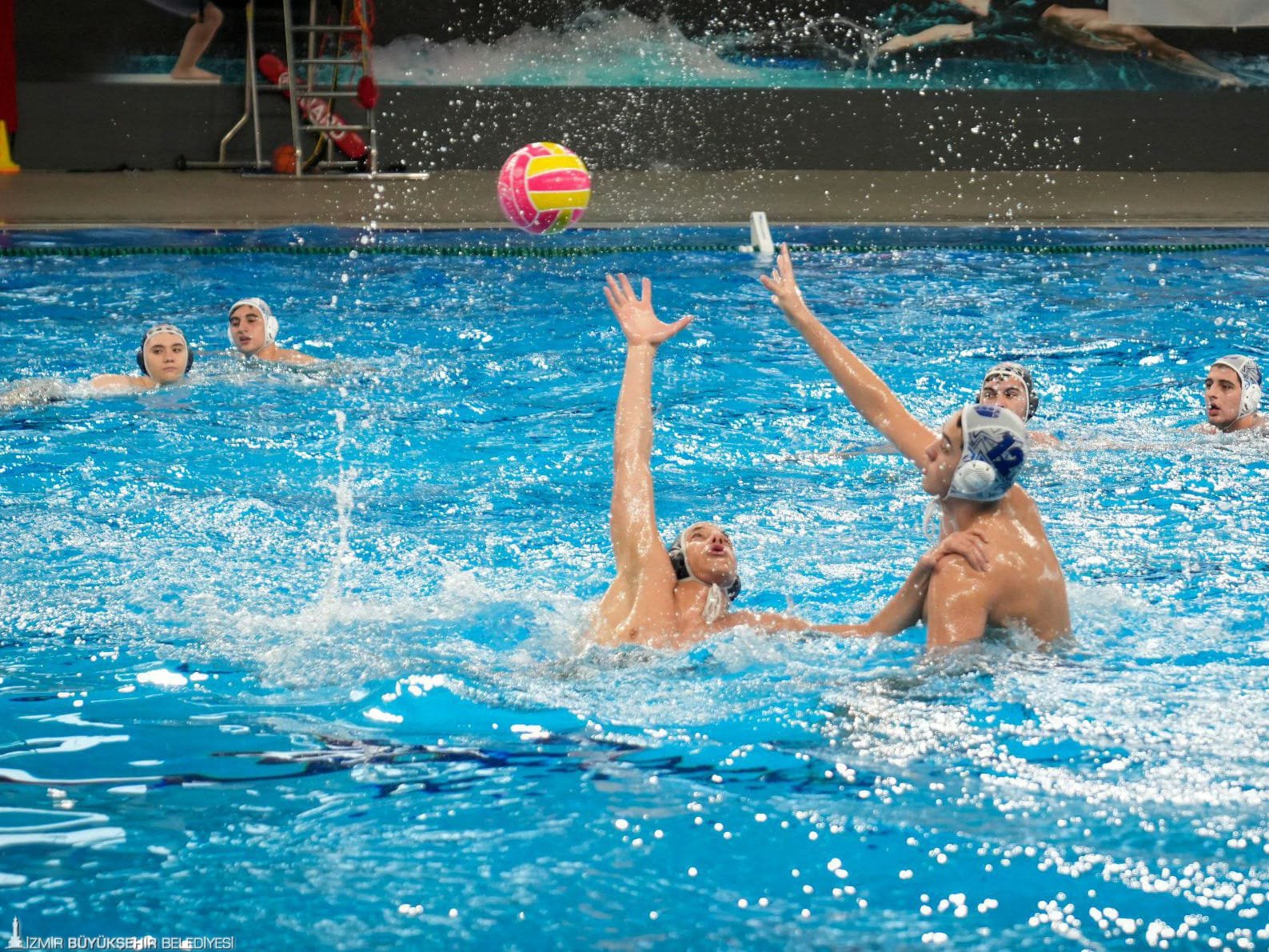 İzmir Büyükşehirin sporcuları başarıdan başarıya koşuyor: İzmir'e gururu yaşatıyorlar 3 İzmir Büyükşehirin sporcuları başarıdan başarıya koşuyor: İzmir'e gururu yaşatıyorlar