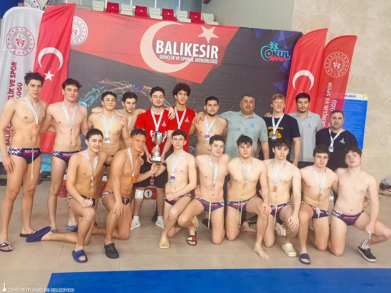 İzmir Büyükşehirin sporcuları başarıdan başarıya koşuyor: İzmir'e gururu yaşatıyorlar 2 İzmir Büyükşehirin sporcuları başarıdan başarıya koşuyor: İzmir'e gururu yaşatıyorlar
