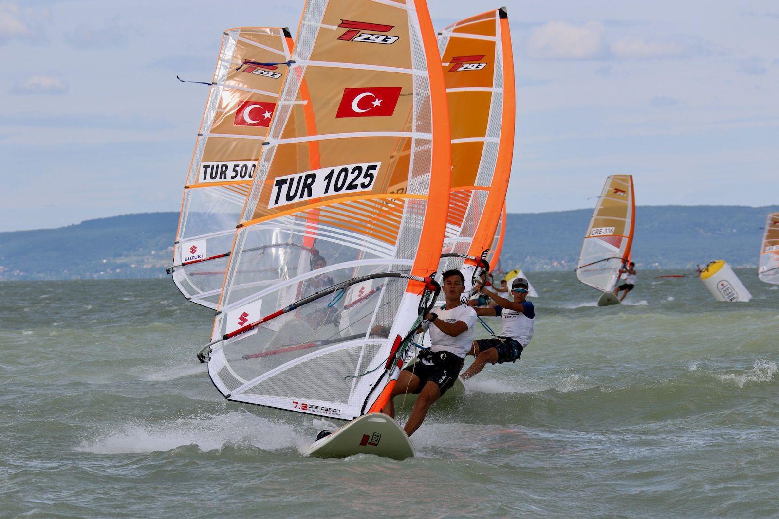 Foça dünyayı ağırlayacak: 20 ülkeden 400 sporcu yelken açacak