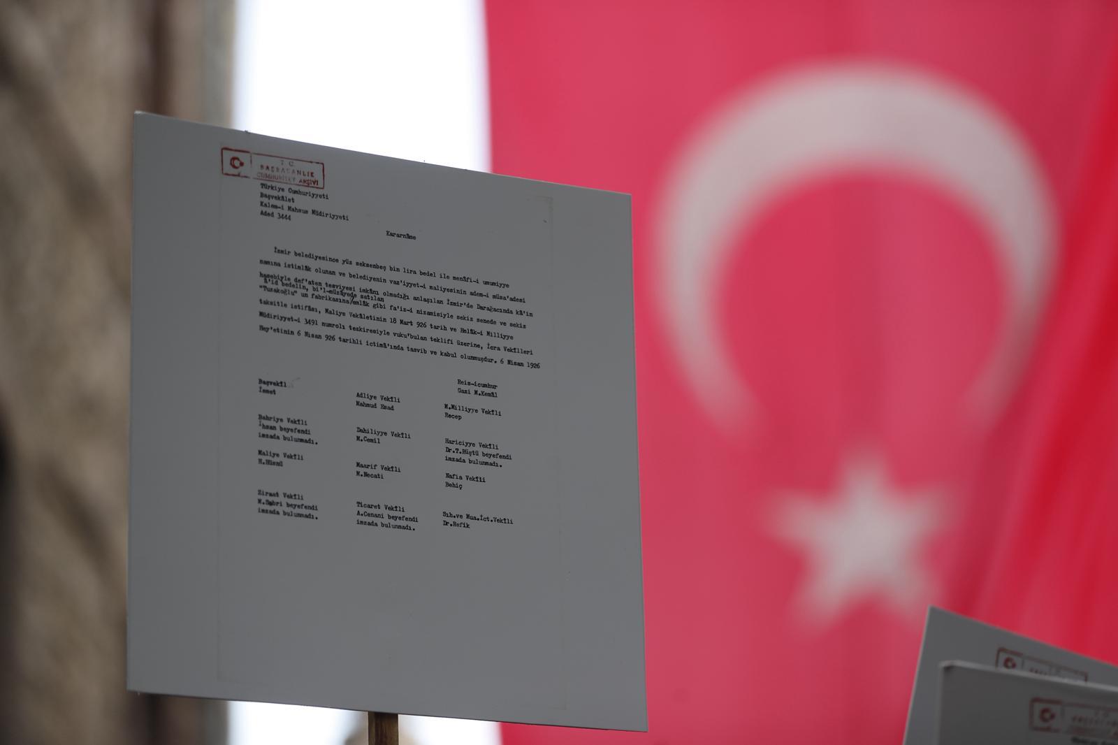 Tugay Meslek Fabrikası önünde 'tahliye direnişi' başlattı: 'Çözülene kadar gitmeyeceğim'