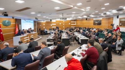 Bornova Belediyesi, ilçenin temizlik standartlarını yükseltmek ve araç filosunu gençleştirmek