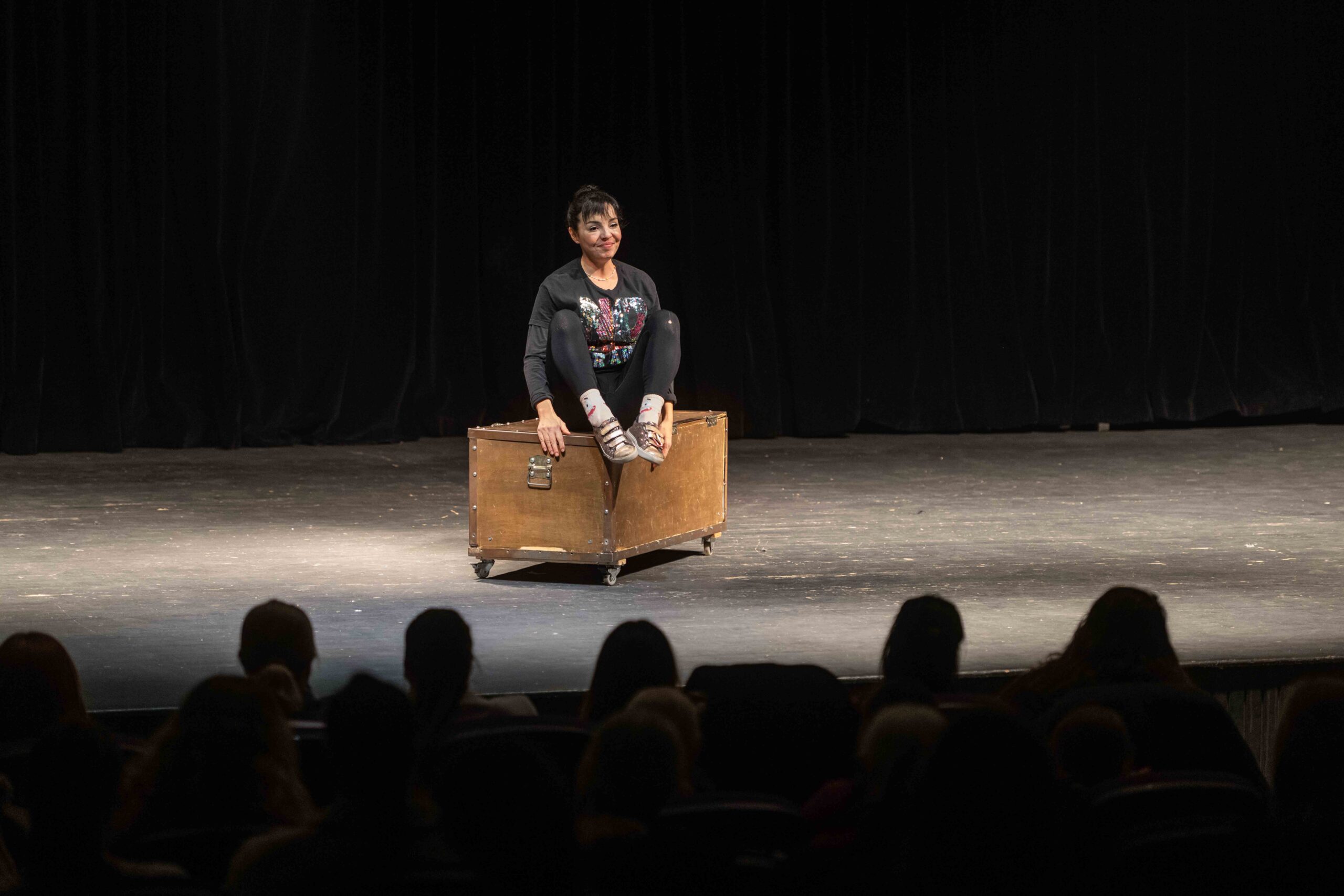 Bornova'da kadının gücü 'sahnede'