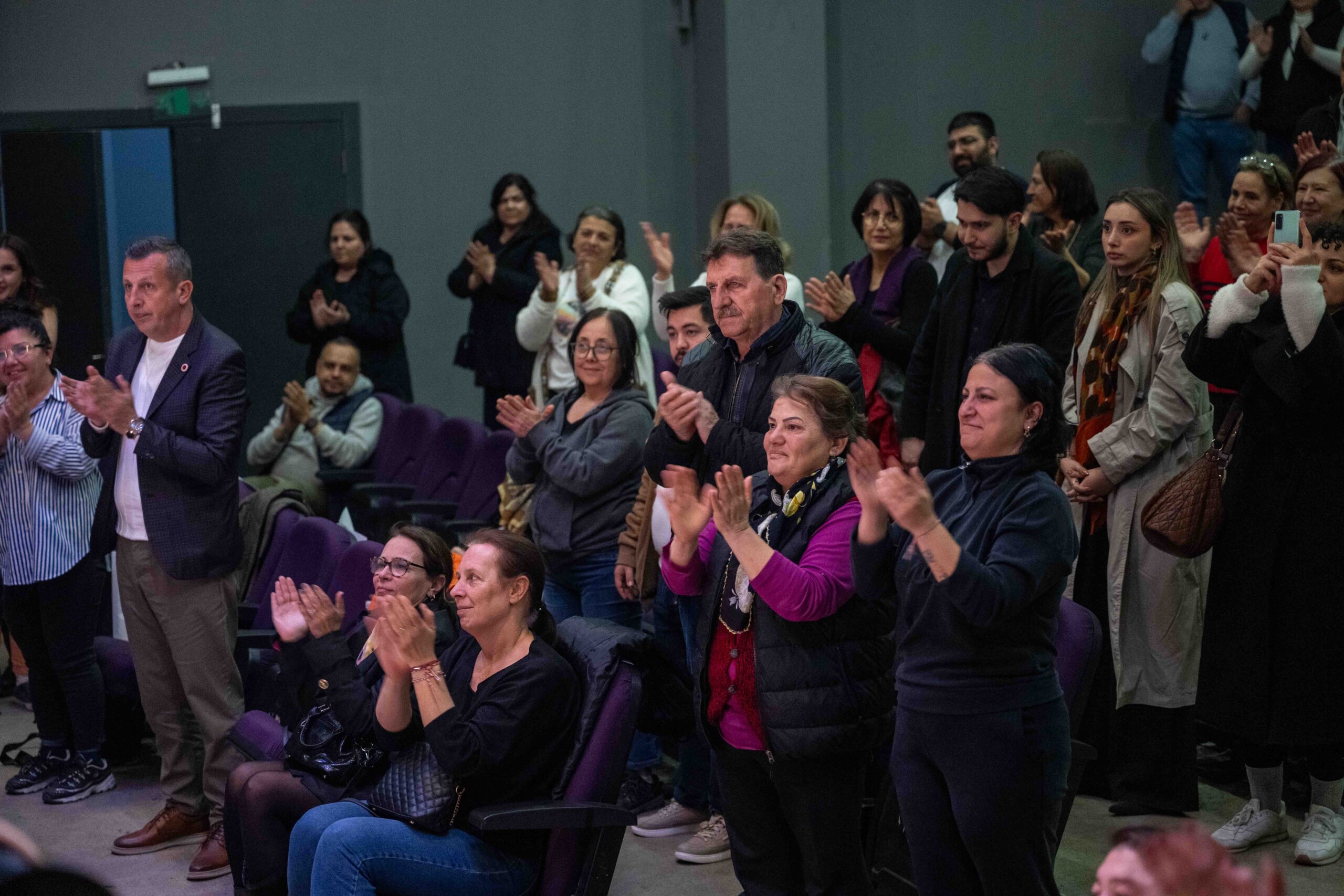 Bornova'da kadının gücü 'sahnede'