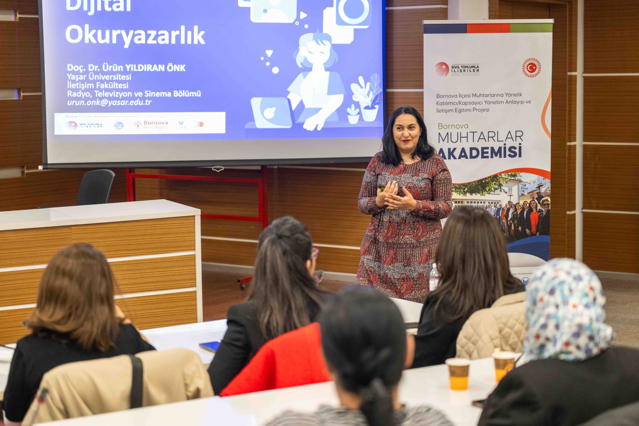 Bornova Muhtarlar Akademisi tamamlandı