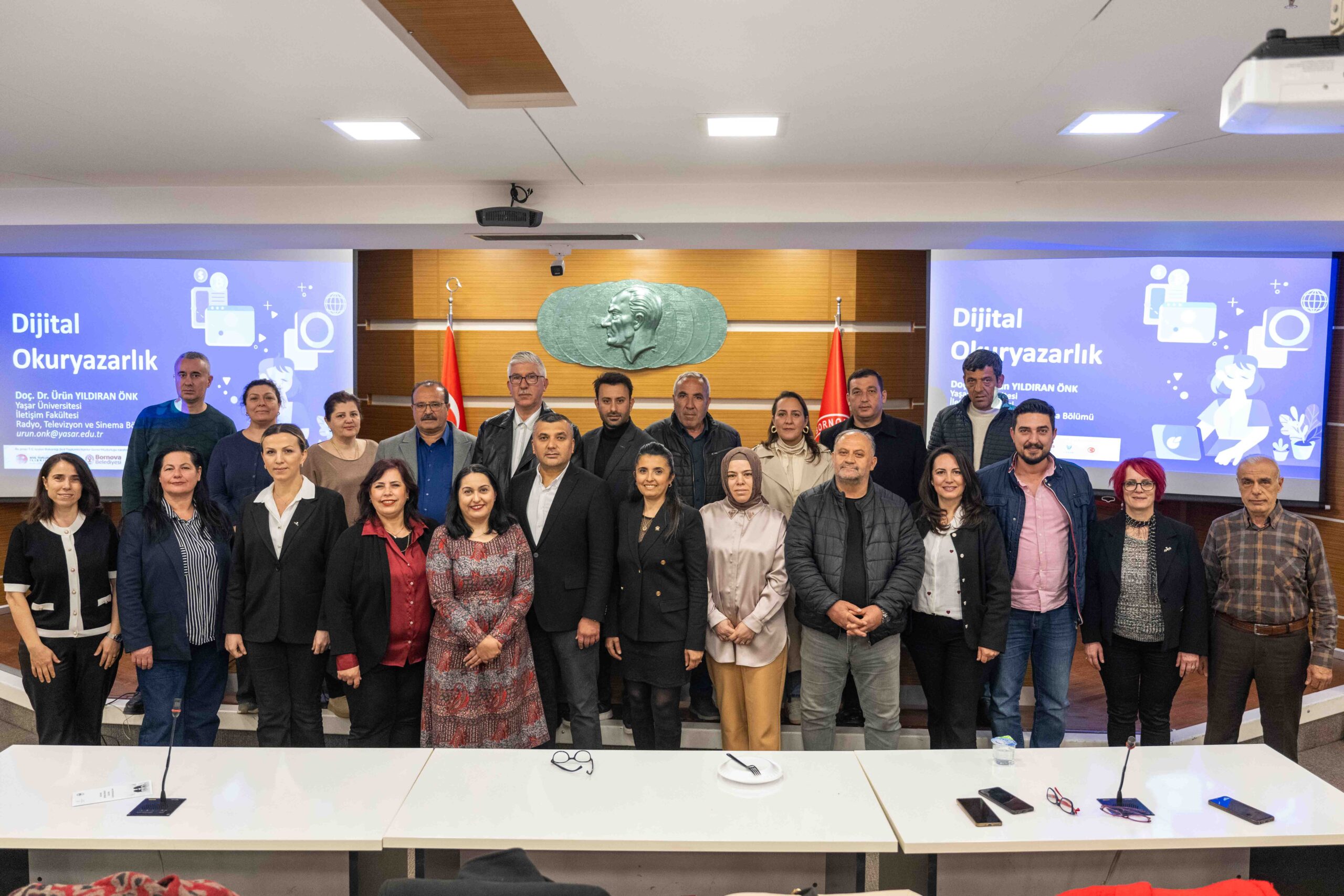 Bornova Muhtarlar Akademisi tamamlandı