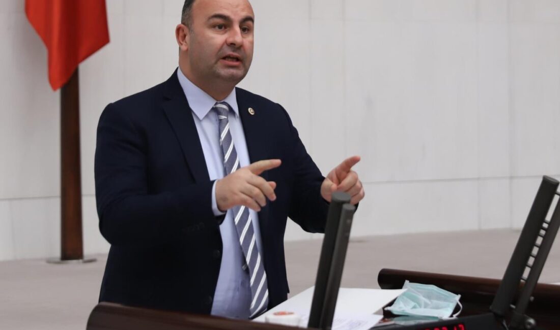 AK Parti Genel Sekreteri Eyyüp Kadir İnan’ın İzmir’deki TOKİ kura