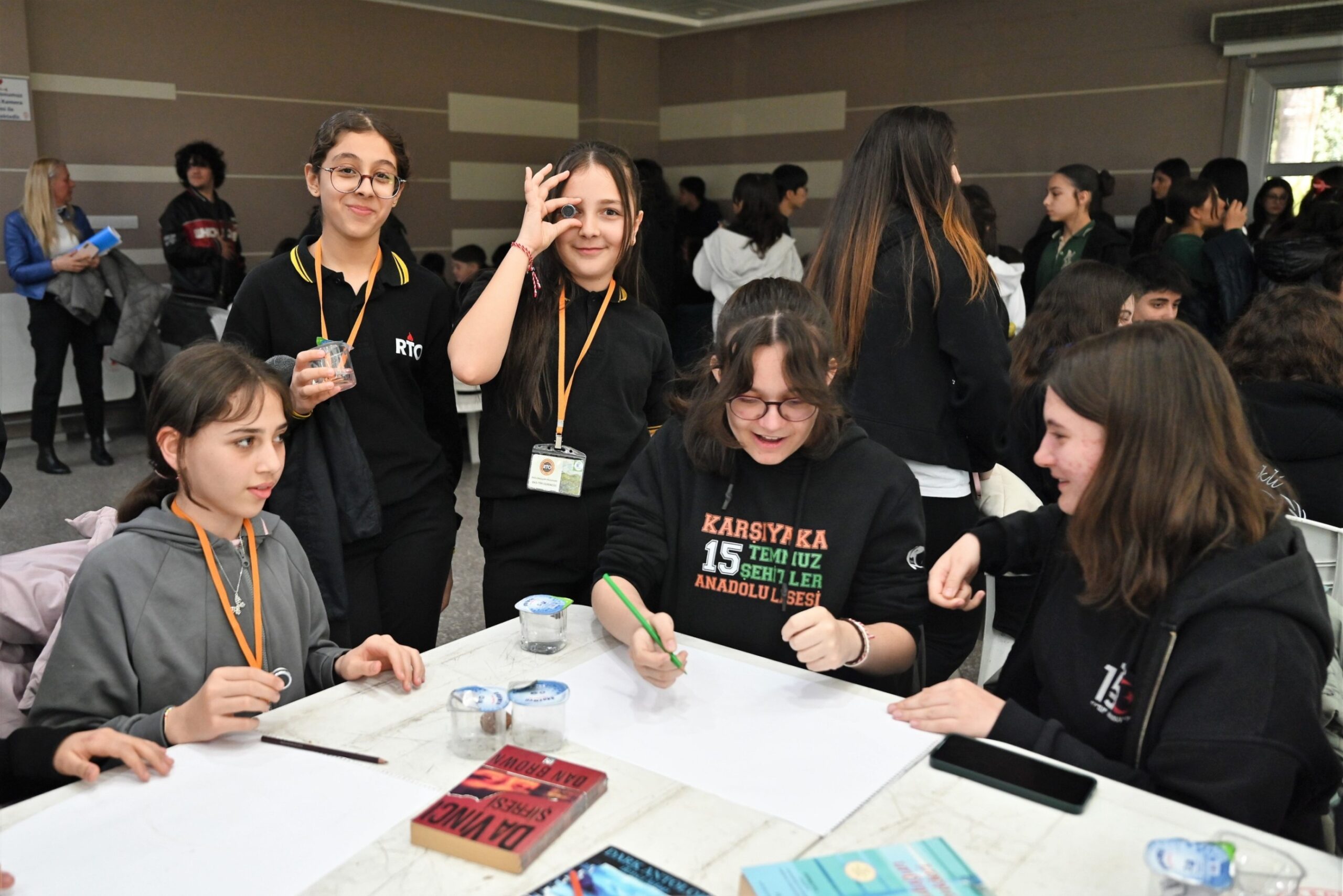 Bornova’da anlamlı buluşma: “Su ve Cinsiyet” temasıyla sürdürülebilirlik vurgusu! 1 Bornova’da anlamlı buluşma: “Su ve Cinsiyet” temasıyla sürdürülebilirlik vurgusu!